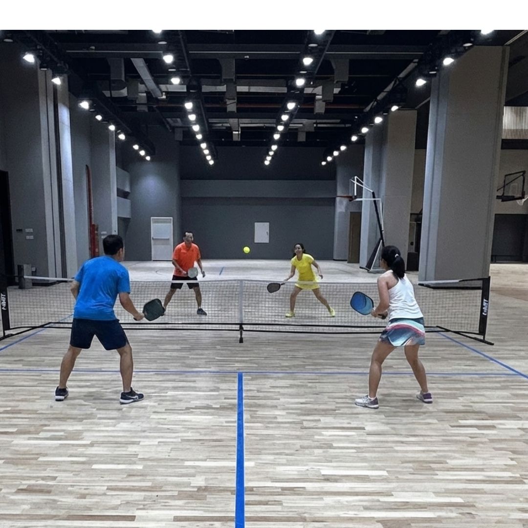 Lapangan pickle ball indoor Jakarta Pusat di Agora Sports Hall dengan fasilitas modern